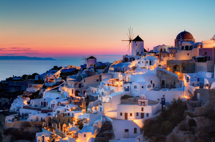 10 Lugares Turísticos de Santorini