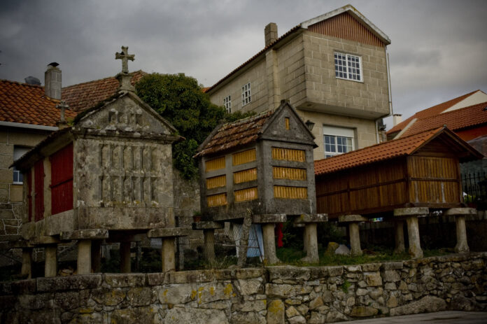 8 Lugares turísticos en Galicia Lugares turísticos en Galicia