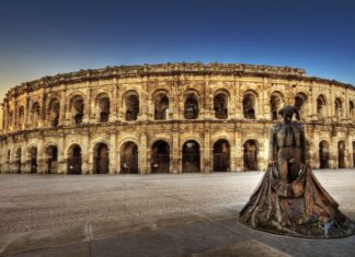 9 Lugares Turísticos de Nimes