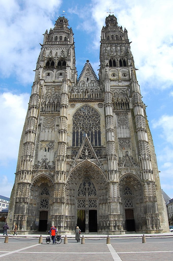 9 Lugares Turísticos de Tours