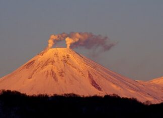 7 Lugares Turísticos de Kamchatka