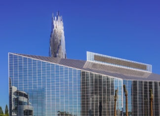4 Formas de llegar a la Catedral de Cristal de Los Ángeles