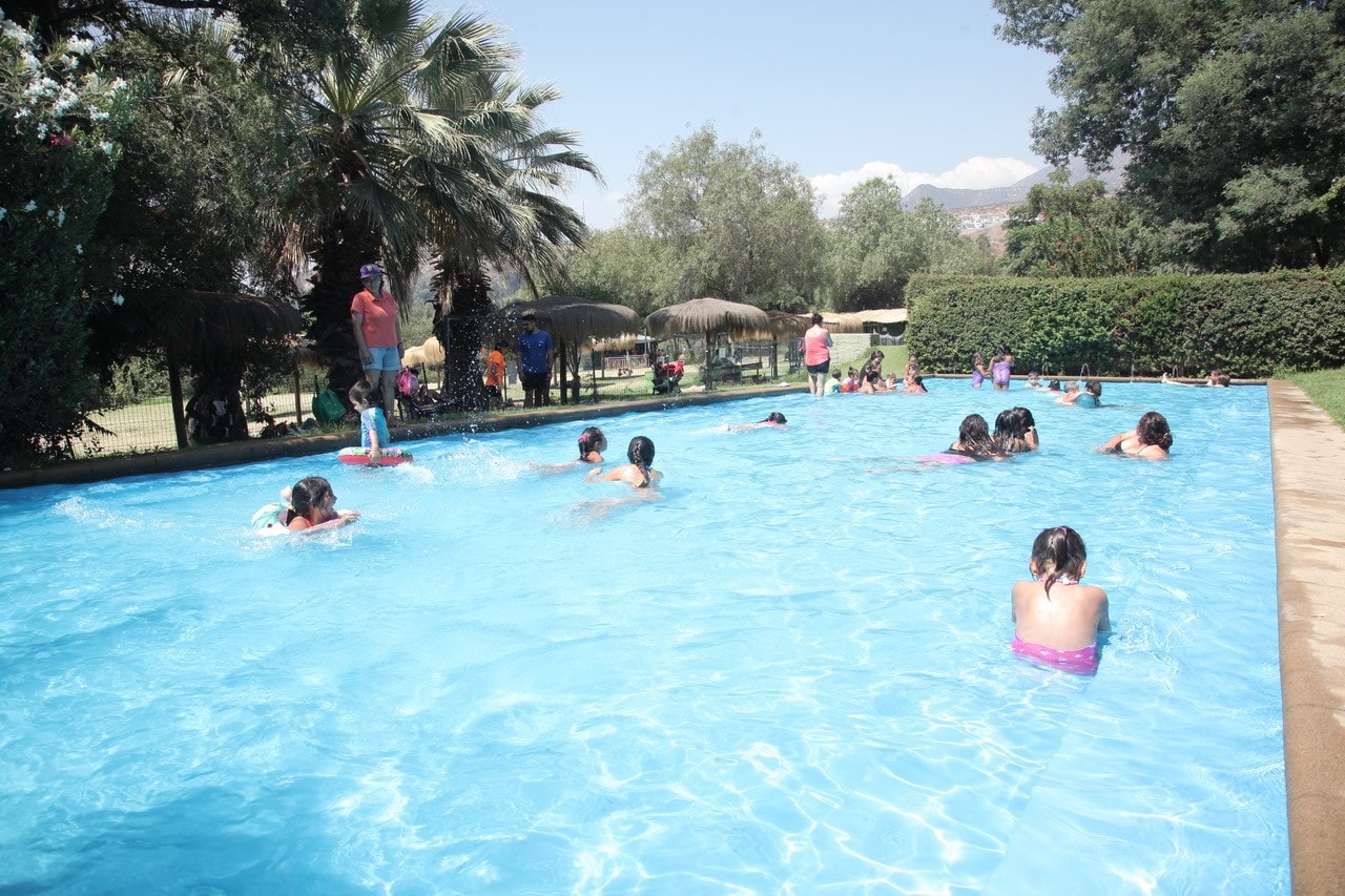 piscinas cerca de Santiago