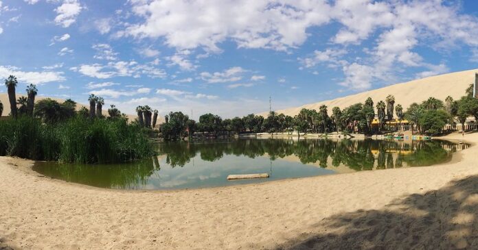 7 Cosas Gratis que Hacer en Ica Laguna de Huacachina