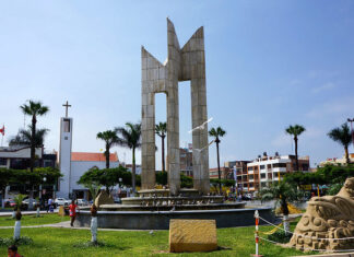 8 Cosas Gratis que Hacer en Chimbote plaza de Armas de Chimbote