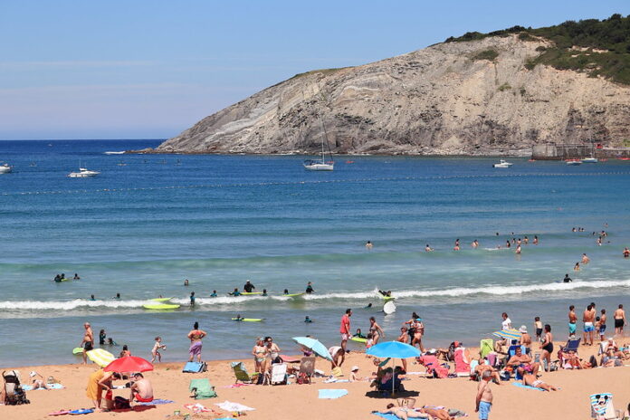 Secretos del Norte: Playas Fascinantes cerca de Bilbao Playa de Gorliz
