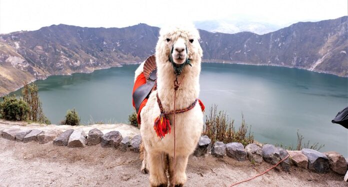 Descubriendo los Mejores Atractivos Naturales de Ecuador Quilotoa