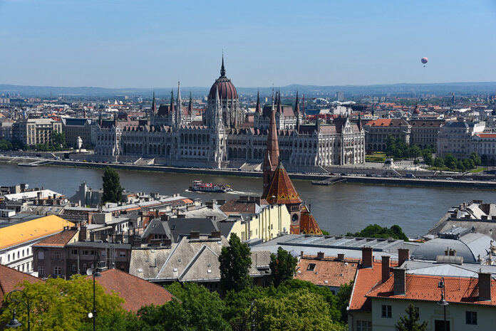 9 Mejores Atractivos Turísticos de Hungría Budapest – La Perla del Danubio
