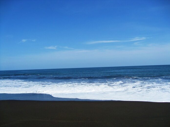 5 Mejores Atractivos Turísticos de Monterrico, Guatemala Playa Monterrico