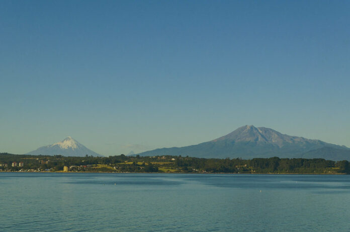 13 Cosas que hacer en Puerto Montt: Descubre la puerta de entrada a la Patagonia chilena Avistar volcanes