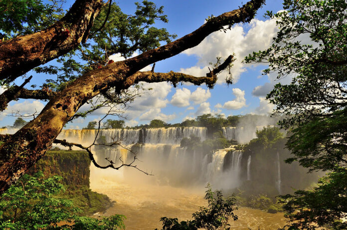 8 Mejores Atractivos Turísticos de Puerto Iguazú Cataratas del Iguazú