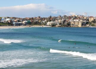 10 Mejores Atractivos Turísticos de Sídney Bondi Beach