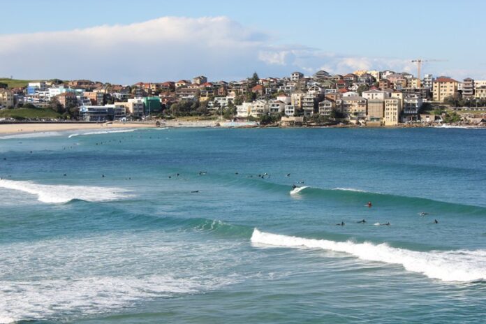 10 Mejores Atractivos Turísticos de Sídney Bondi Beach