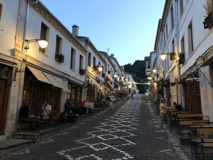 10 Mejores Atractivos Turísticos de Albania Gjirokastra