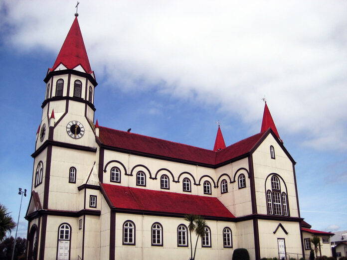 Cosas Qué Ver y Hacer en la Puerto Varas Iglesia del Sagrado Corazón de Jesús