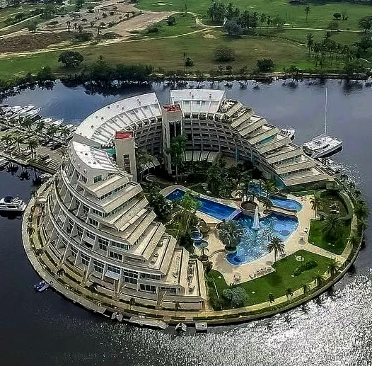 Cosas que Ver y Hacer en Lechería Complejo Residencial Isla Paraíso