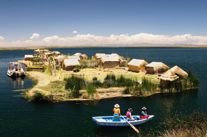 Cosas qué Ver y Hacer en Puno Las Islas Flotantes de los Uros