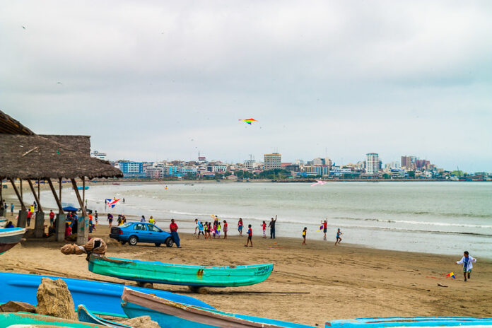 5 Mejores Playas de Manta Playa Tarqui