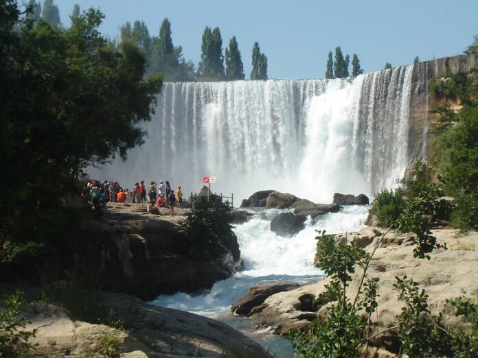 5 Mejores Lugares Turísticos de Alto Biobío Parque Nacional Laguna del Laja