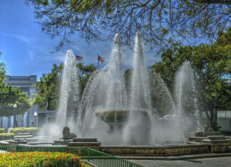 14 Mejores Lugares Turísticos de Ponce Plaza Las Delicias