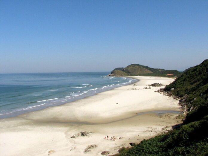 Las 6 Mejores Playas Del Estado De Paraná Praia de Encantadas