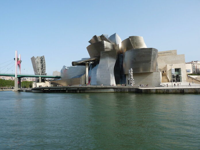 6 Lugares turísticos más destacados de Bilbao Museo Guggenheim