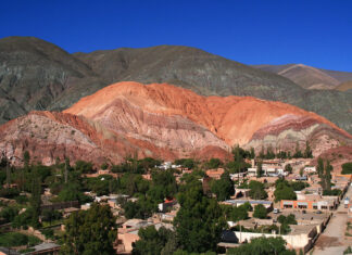 Cosas que Ver y Hacer en Jujuy Cerro de los Siete Colores en Purmamarca