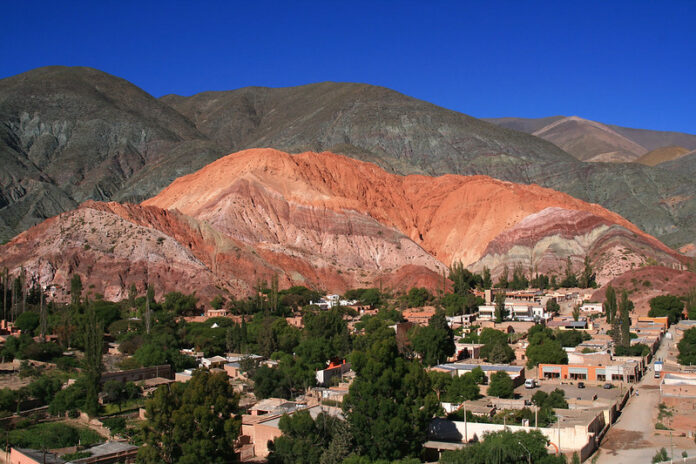 Cosas que Ver y Hacer en Jujuy Cerro de los Siete Colores en Purmamarca